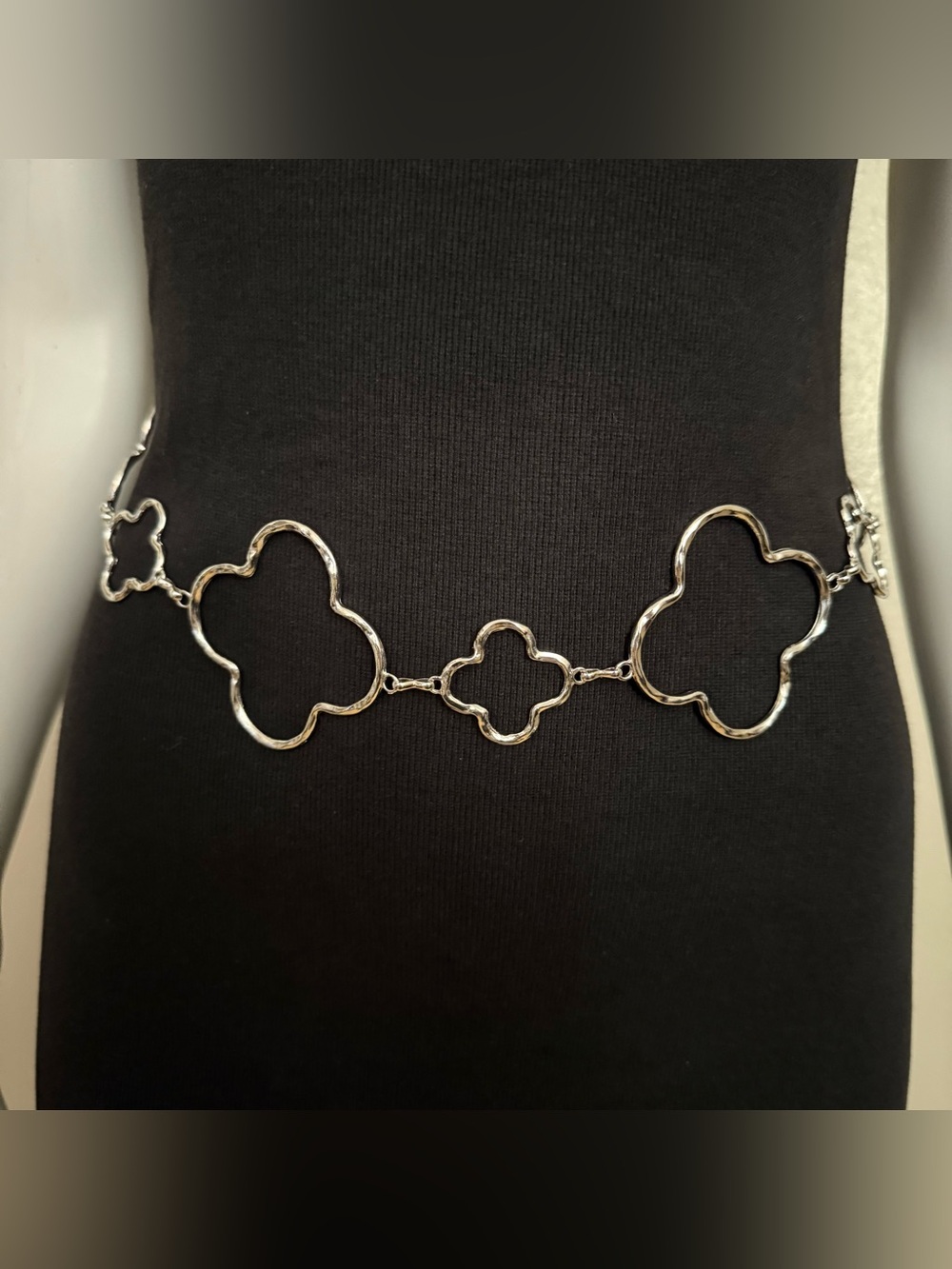 Silver tone clover shaped metal chain belt